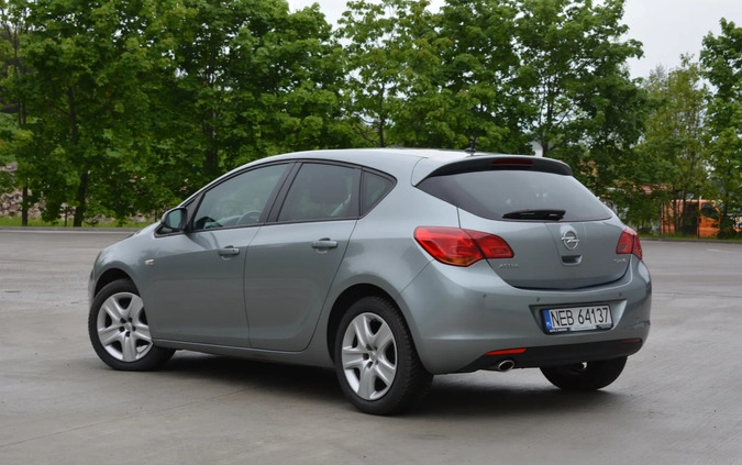 Opel Astra cena 28500 przebieg: 148000, rok produkcji 2011 z Dzierzgoń małe 466